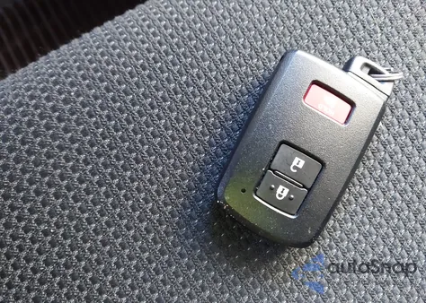 2018 Toyota Rav4 Xle from USA, damaged, VIN JTMRFREV2JJ179555